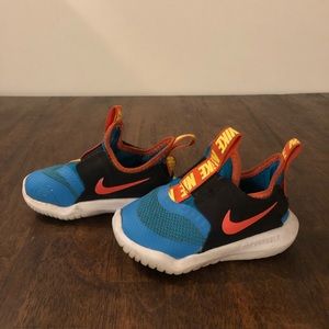 Nike Flex Runner Slip ons. Toddler Tennis shoes 5c